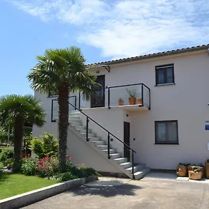 Aki Apartment