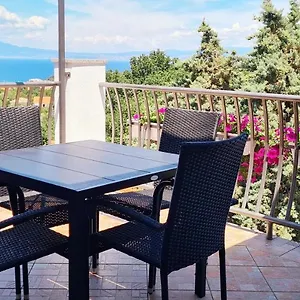 Dora Apartment