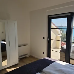 https://villa-akrapovic.hotelinzadar.com