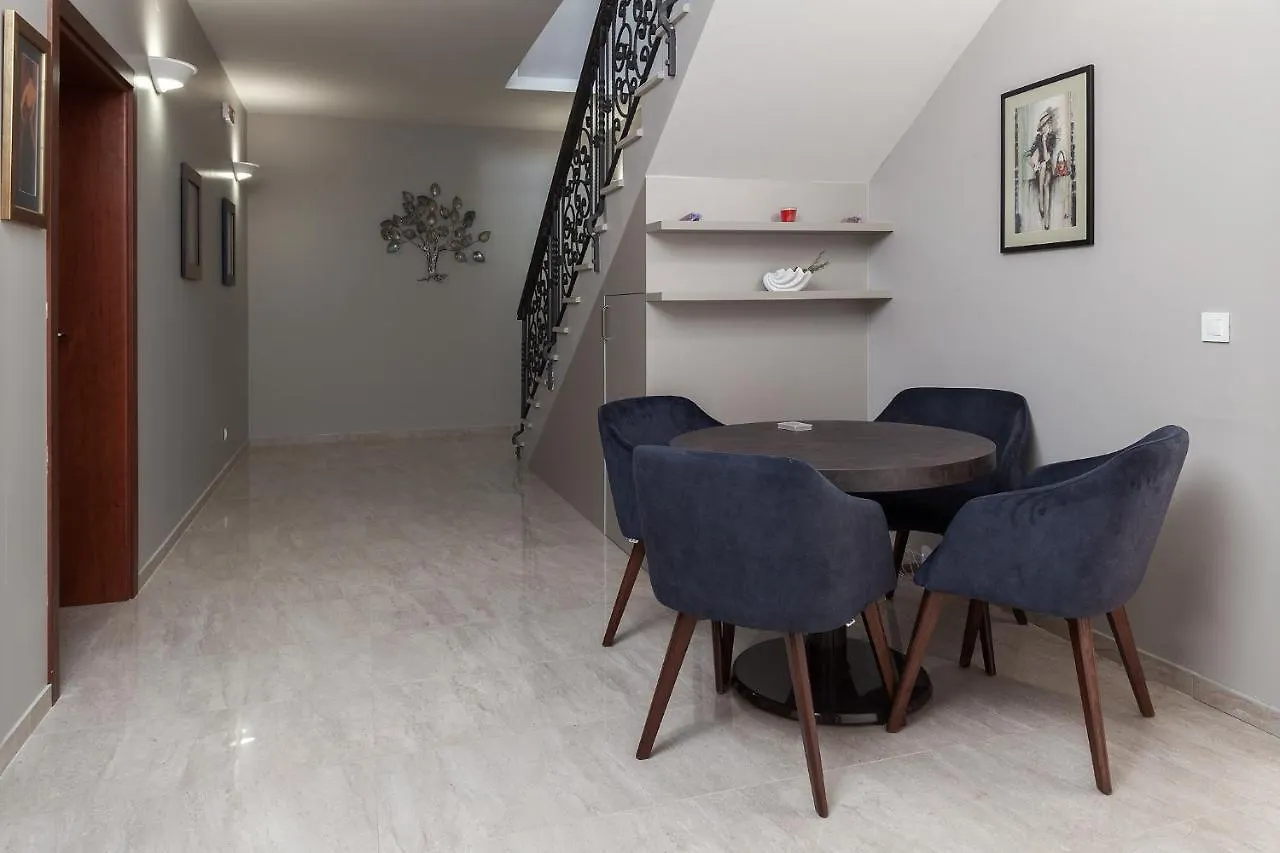 Luxury Apartments Vila Carissa مالينسكا
