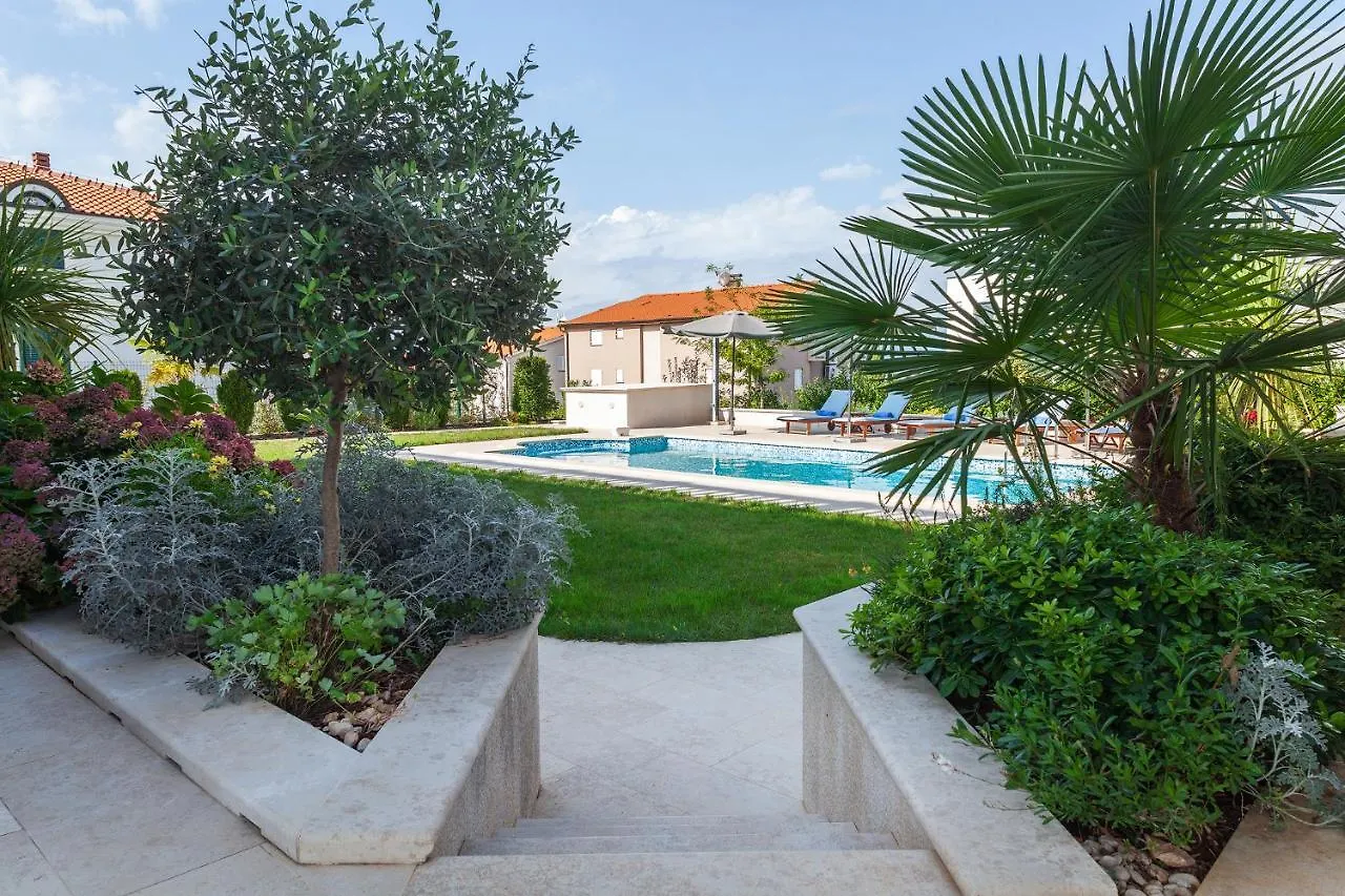 Luxury Apartments Vila Carissa مالينسكا كرواتيا
