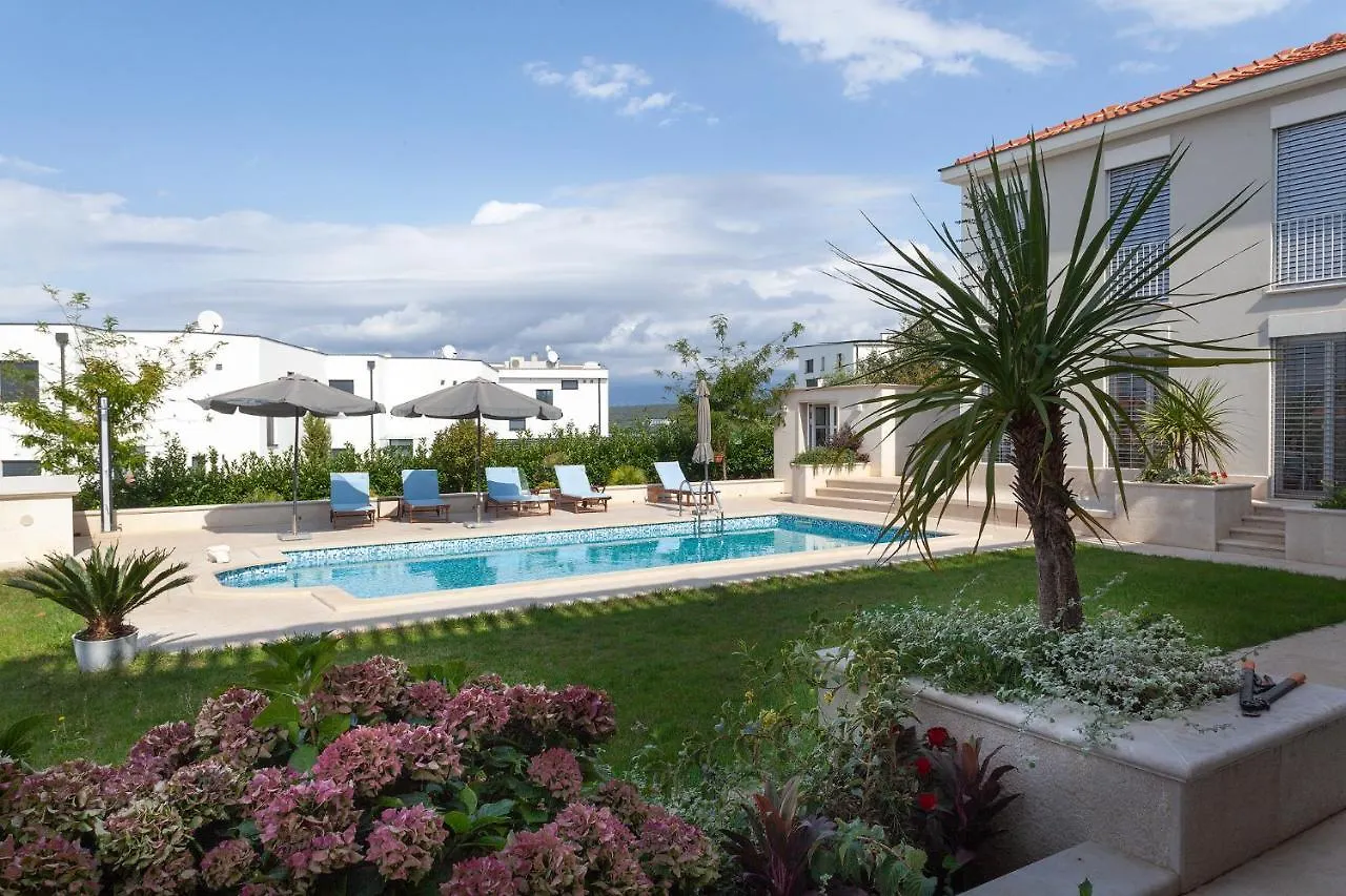 Luxury Apartments Vila Carissa مالينسكا
